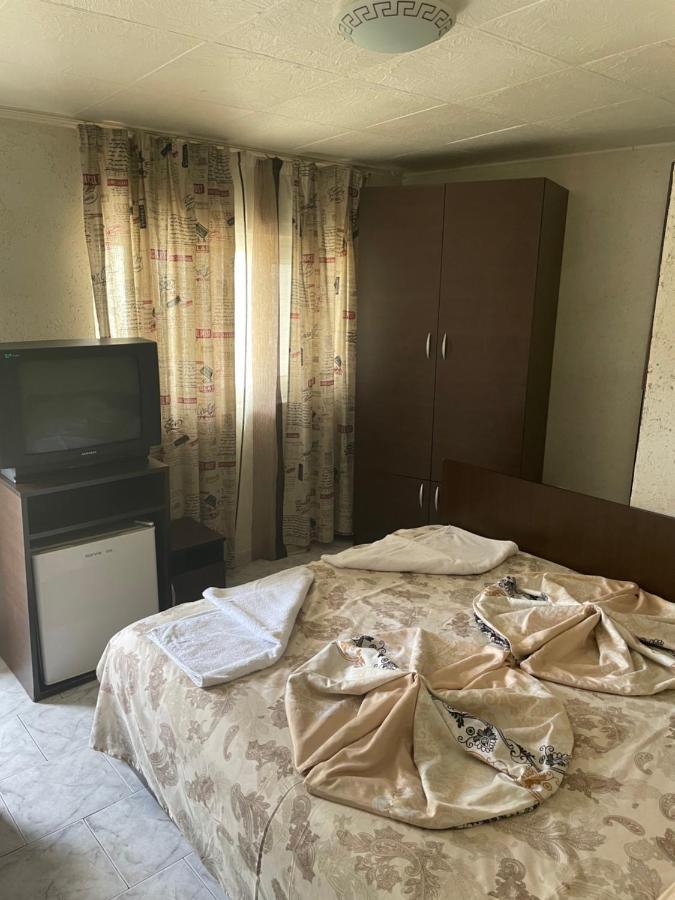 Hôtel Felicitа - Kalimera à Varna Extérieur photo